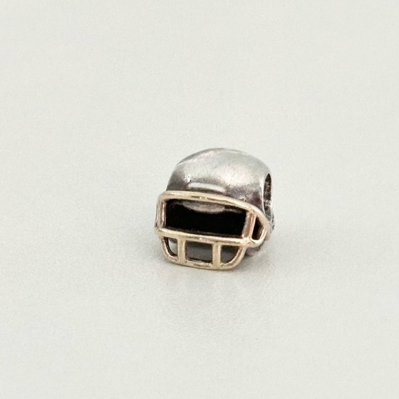 Pandora 925 & 14K Gold 2 Tone NFL Football Sports Helmet Rare Retired Bead Charm - Picture 2 of 7